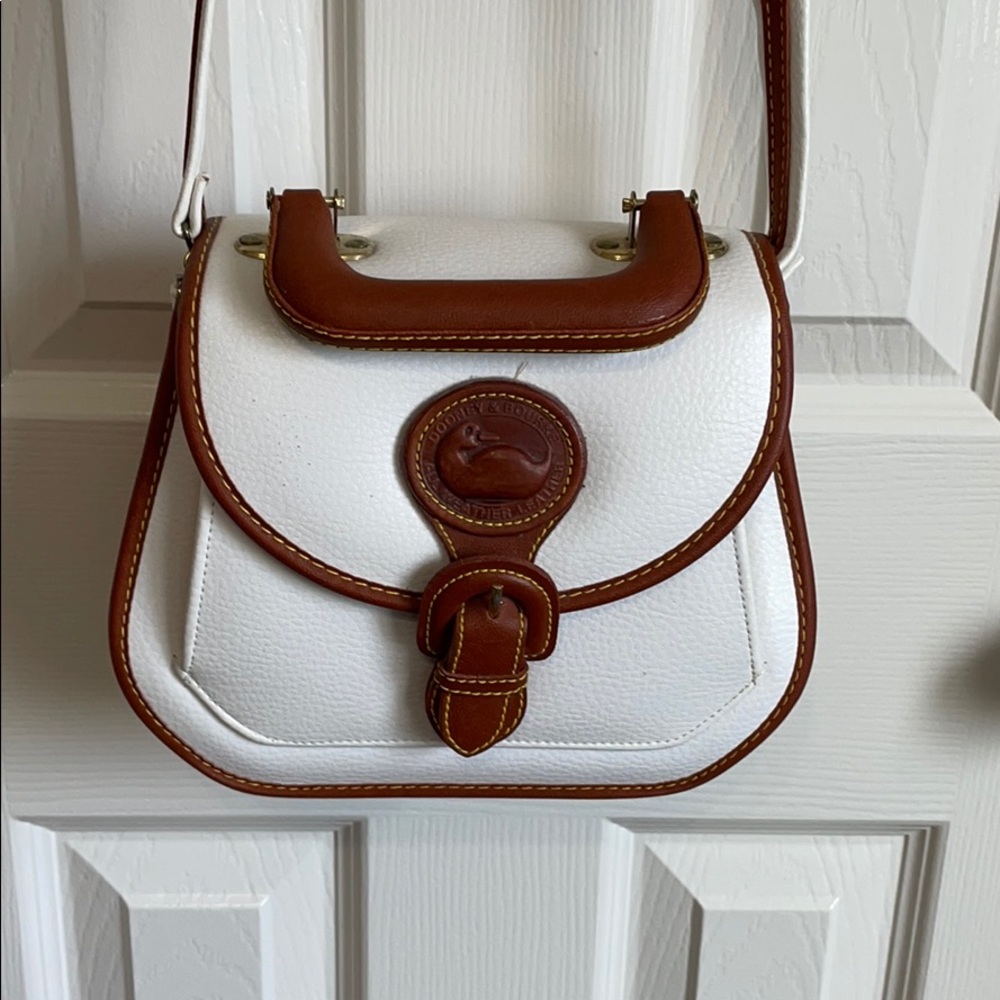 White Dooney & Bourke purse - never used